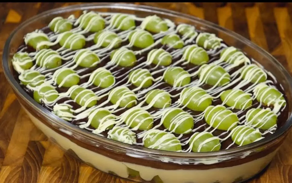 bombom de uva na travessa