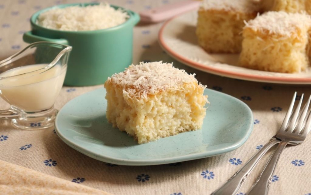 bolo de coco gelado