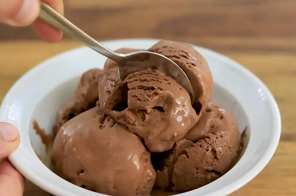 Sorvete de Chocolate com 3 Ingredientes