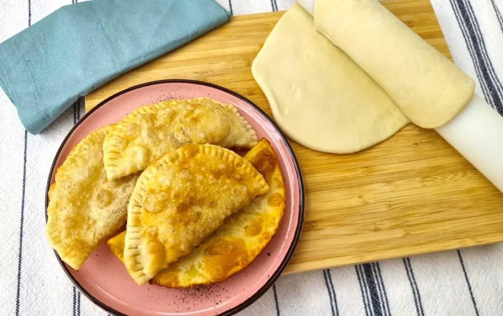 Pastel com Massa Caseira