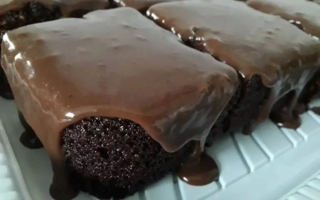 Bolo de Pão de Mel Simples de Liquidificador