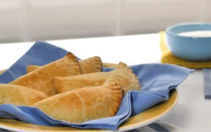 PASTEL DE FORNO COM 3 INGREDIENTES