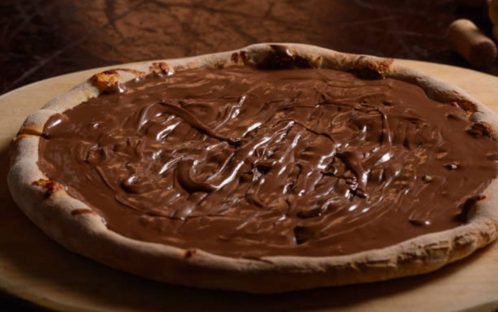 Pizza Doce Caseira de Chocolate